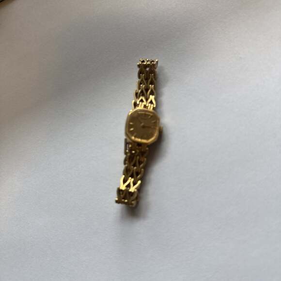 Vintage Seiko Women's Gold Tone Octagonal Quartz Watch - Picture 2 of 3